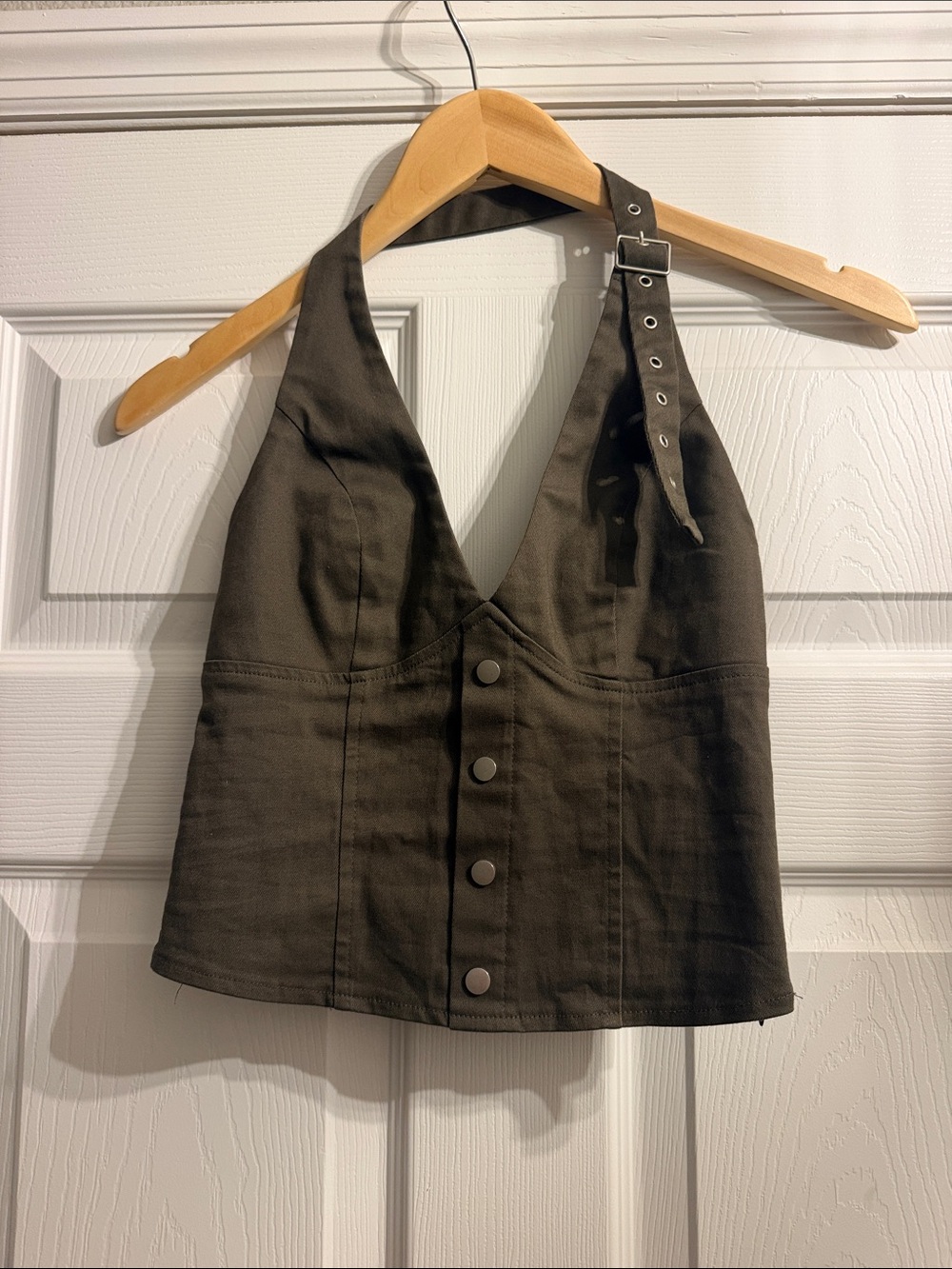 Edikted Olive Halter Button-Front Crop Top